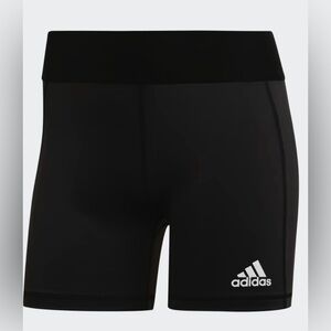 Women’s Adidas Aeroready 3-inch shorts (leggings)